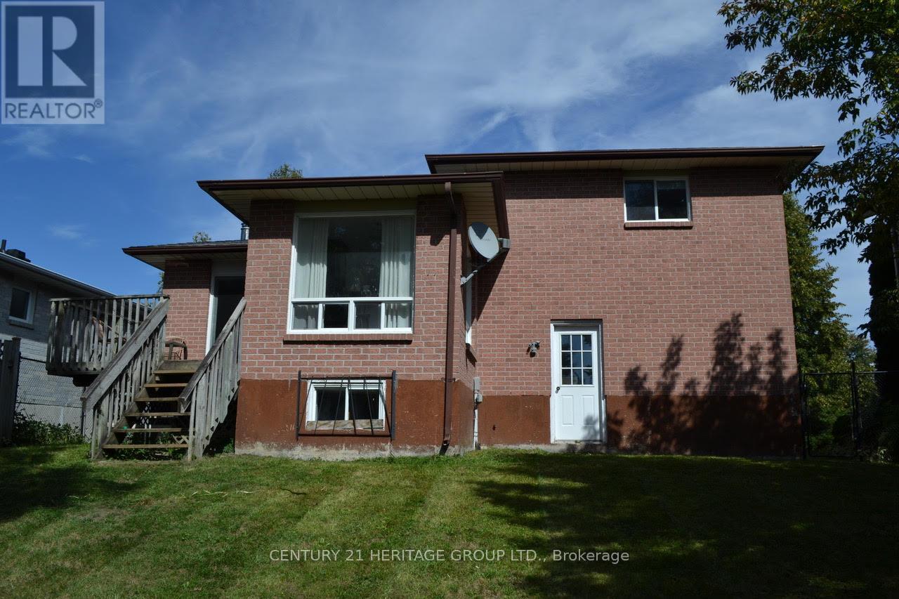 10 Hawkins Street, Georgina, Ontario  L0E 1R0 - Photo 30 - N12421095