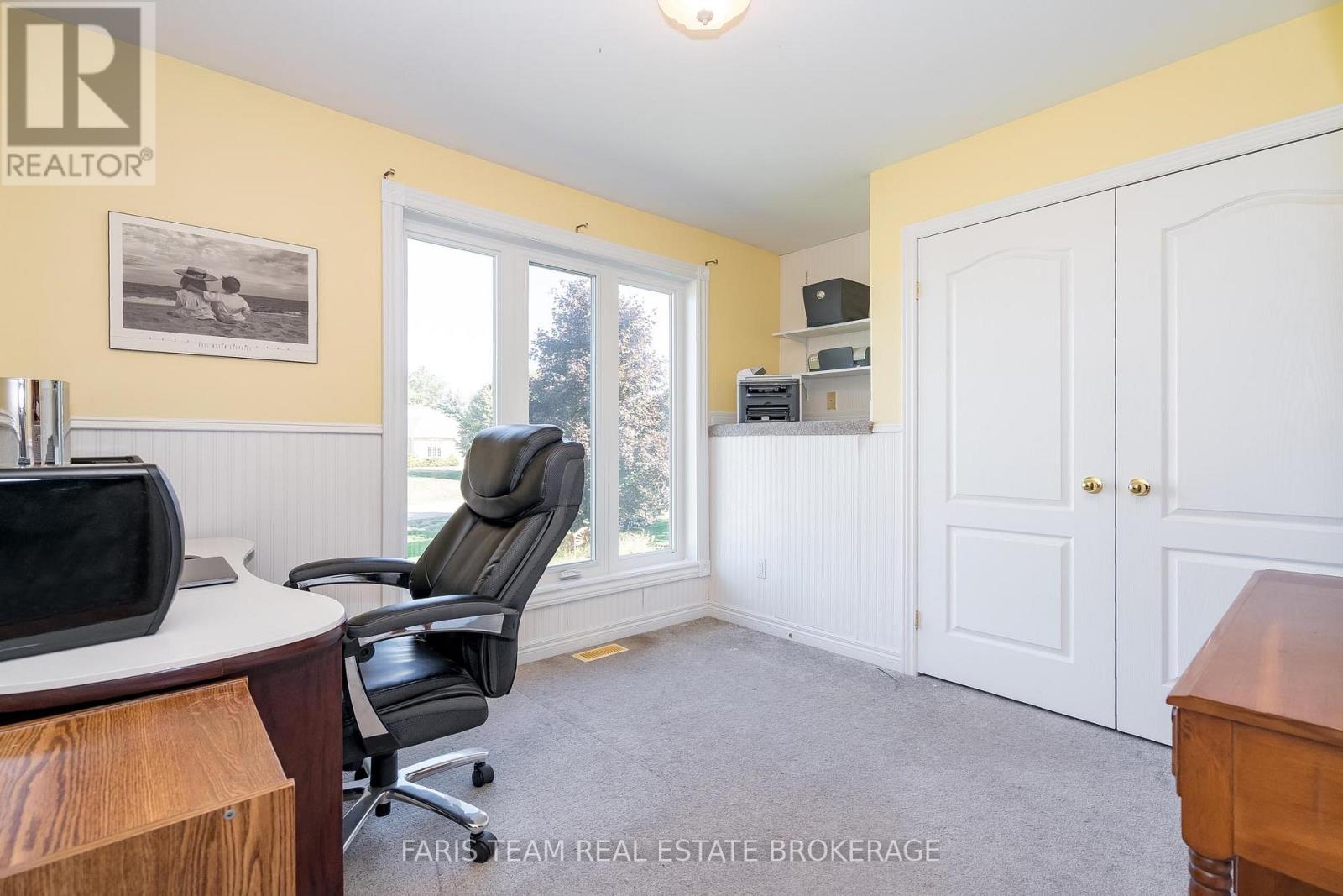 24 Parr Boulevard, Springwater, Ontario  L0M 1T2 - Photo 21 - S12421188