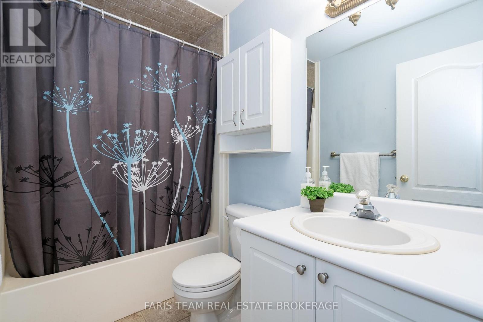 24 Parr Boulevard, Springwater, Ontario  L0M 1T2 - Photo 23 - S12421188