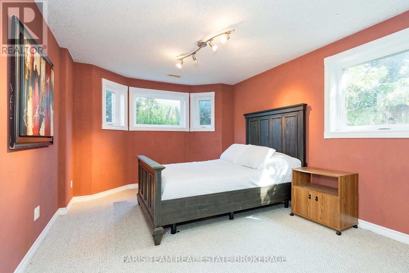 24 Parr Boulevard, Springwater, Ontario  L0M 1T2 - Photo 29 - S12421188