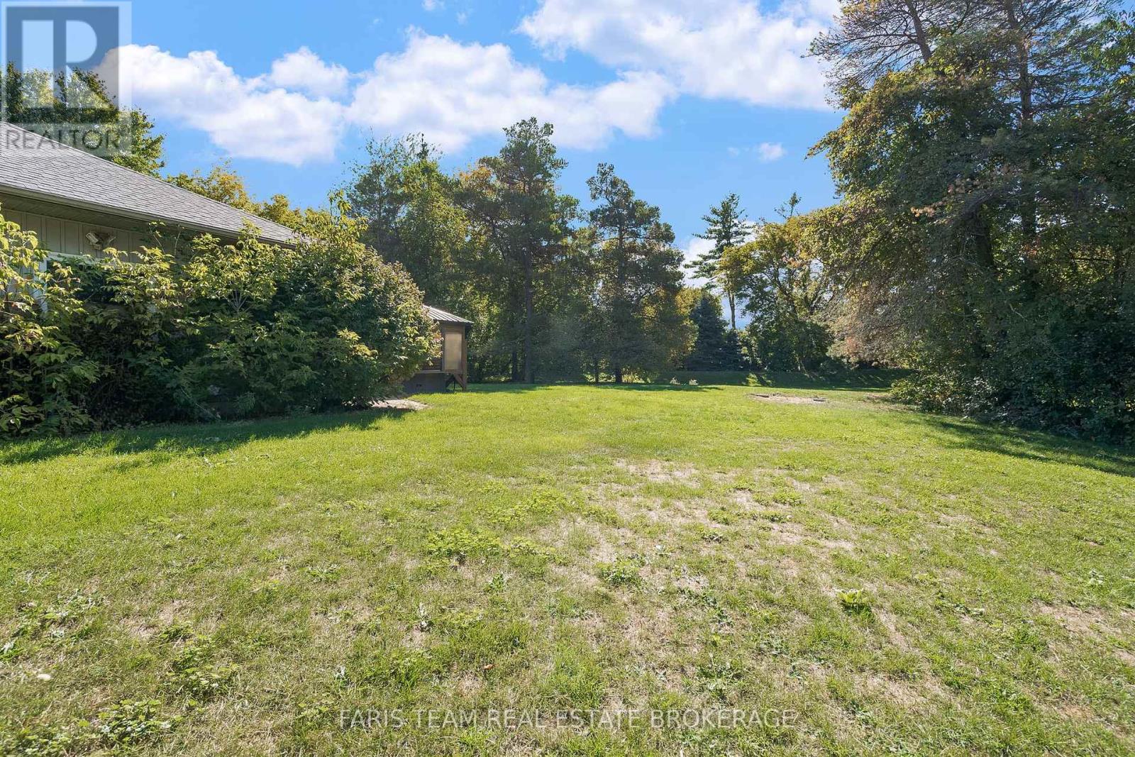 24 Parr Boulevard, Springwater, Ontario  L0M 1T2 - Photo 37 - S12421188