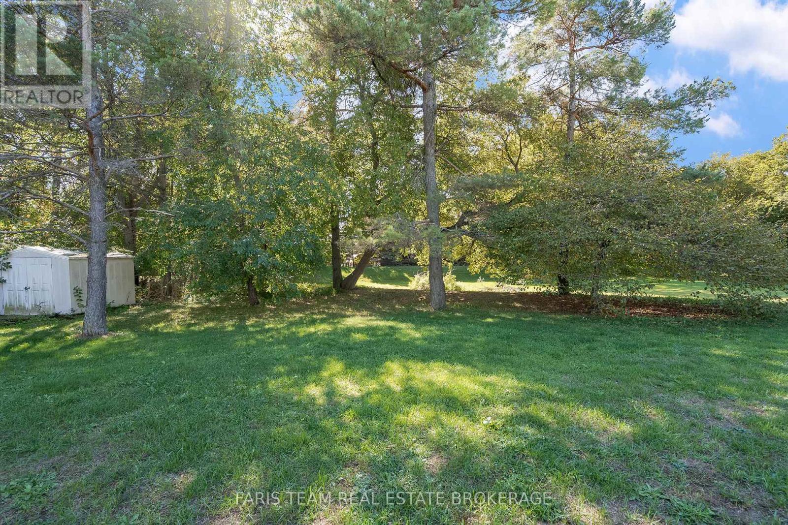24 Parr Boulevard, Springwater, Ontario  L0M 1T2 - Photo 41 - S12421188