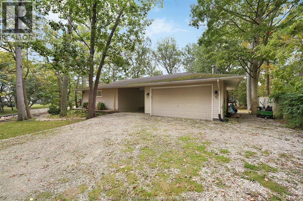 21002 Pier Road, Wheatley, Ontario  N0P 2P0 - Photo 3 - 25024214