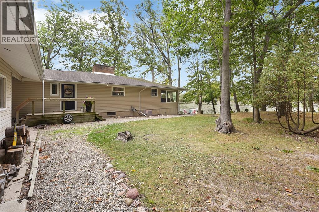 21002 Pier Road, Wheatley, Ontario  N0P 2P0 - Photo 5 - 25024214