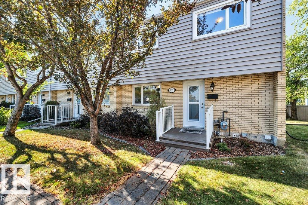 169 Royal Rd Nw, Edmonton, Alberta  T6J 2E7 - Photo 2 - E4459055