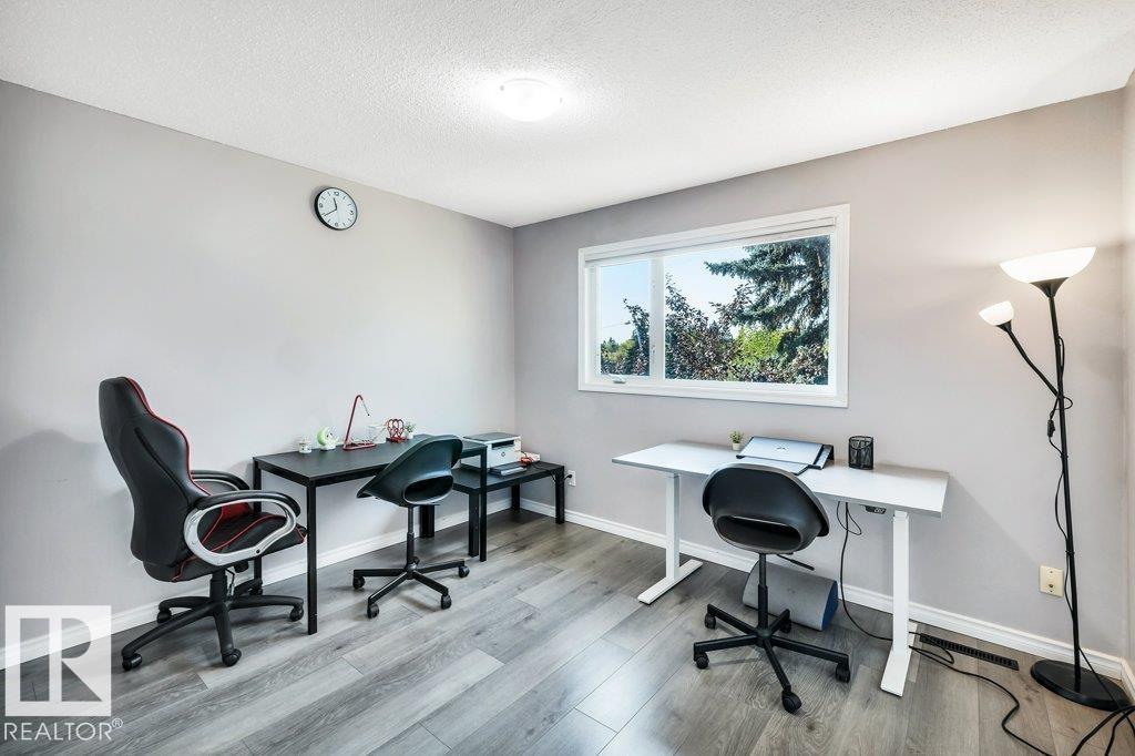 169 Royal Rd Nw, Edmonton, Alberta  T6J 2E7 - Photo 28 - E4459055