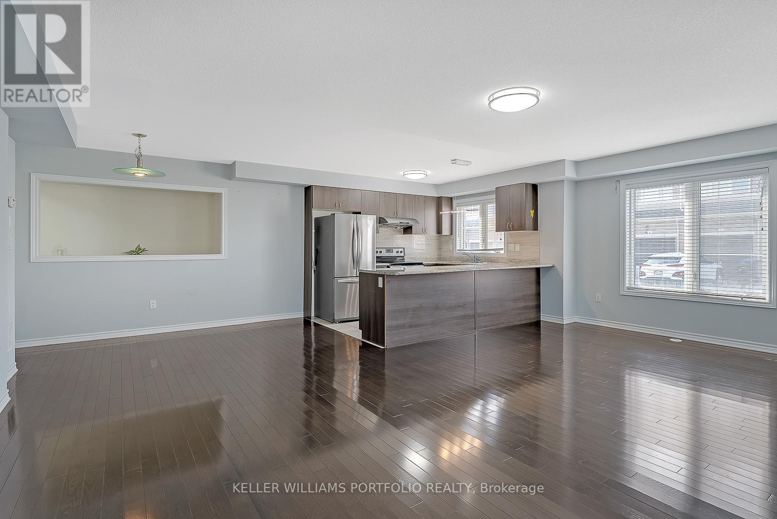 13 - 200 Veterans Drive, Brampton, Ontario  L7A 4S6 - Photo 6 - W12421180