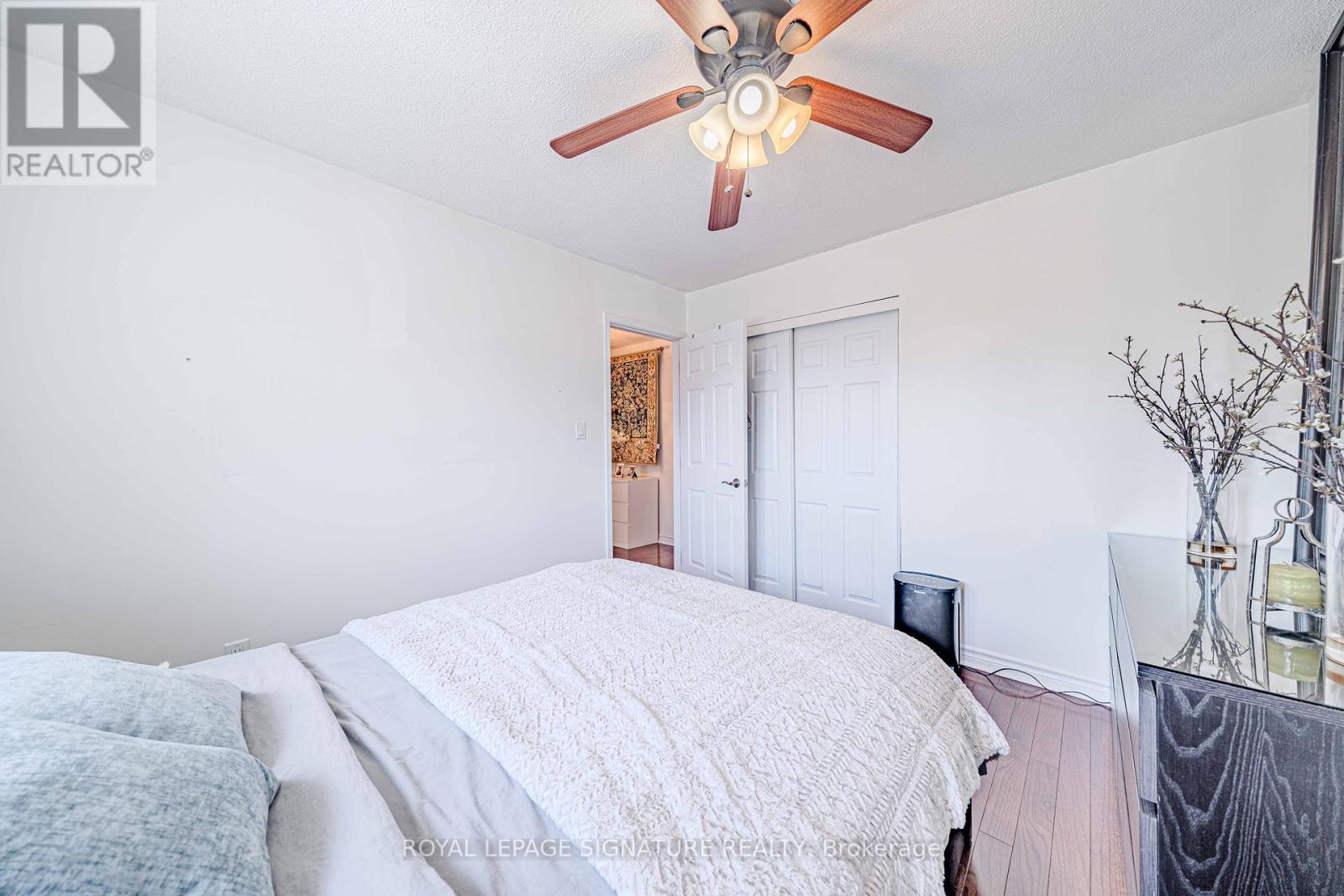 2 Summertime Court, Brampton, Ontario  L6Z 2B4 - Photo 12 - W12421223