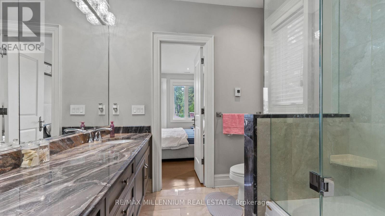 6839 Early Settler Row, Mississauga, Ontario  L5W 1J5 - Photo 17 - W12421231