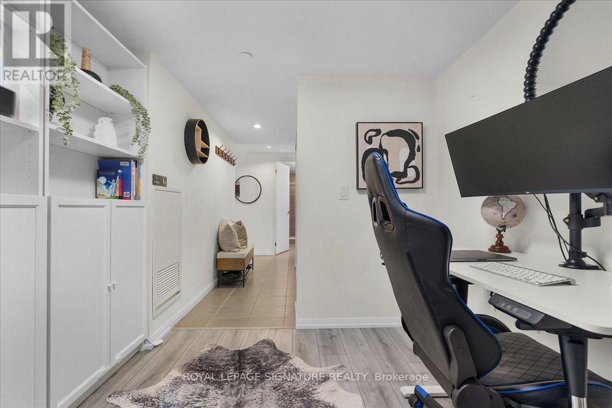 320 - 830 Lawrence Avenue W, Toronto, Ontario  M6A 0B6 - Photo 4 - W12421234