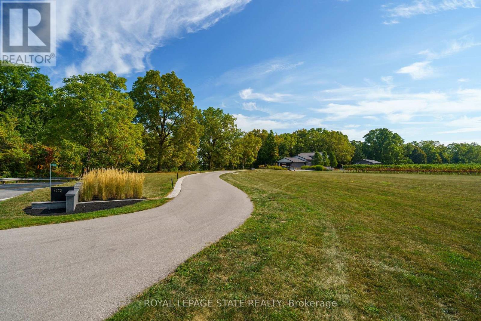 4373 Thirty Road, Lincoln, Ontario  L0R 1B2 - Photo 2 - X12421176