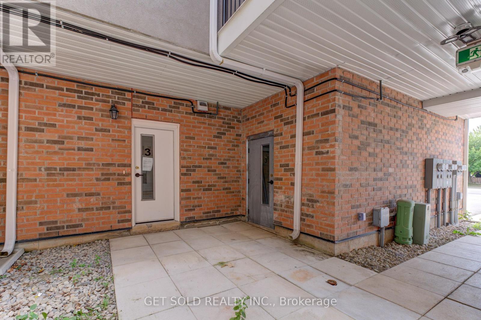 3 - 6701 Thorold Stone Road, Niagara Falls, Ontario  L2J 1B3 - Photo 3 - X12421202