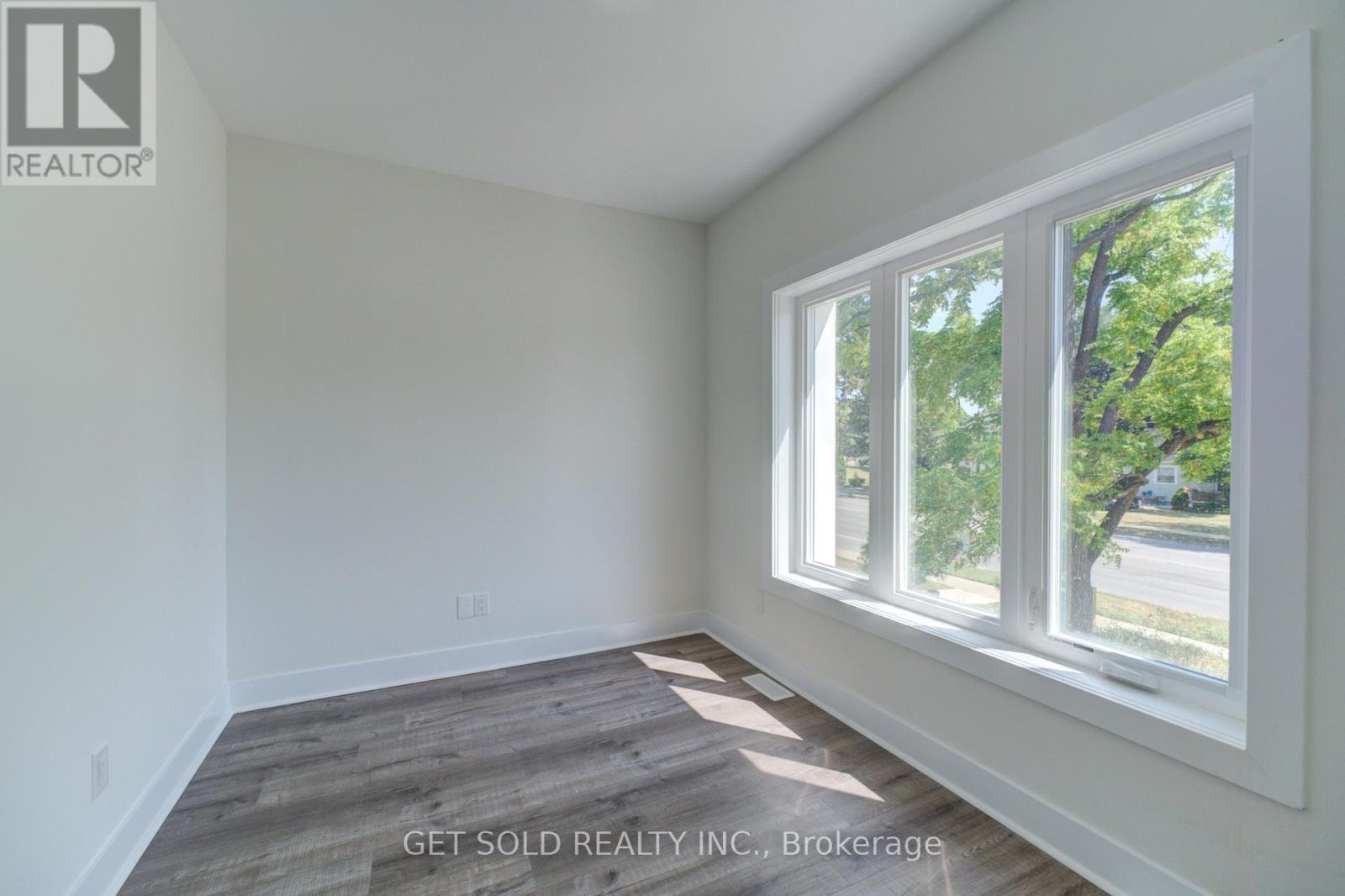 8 - 6701 Thorold Stone Road, Niagara Falls, Ontario  L2J 1B3 - Photo 14 - X12421237
