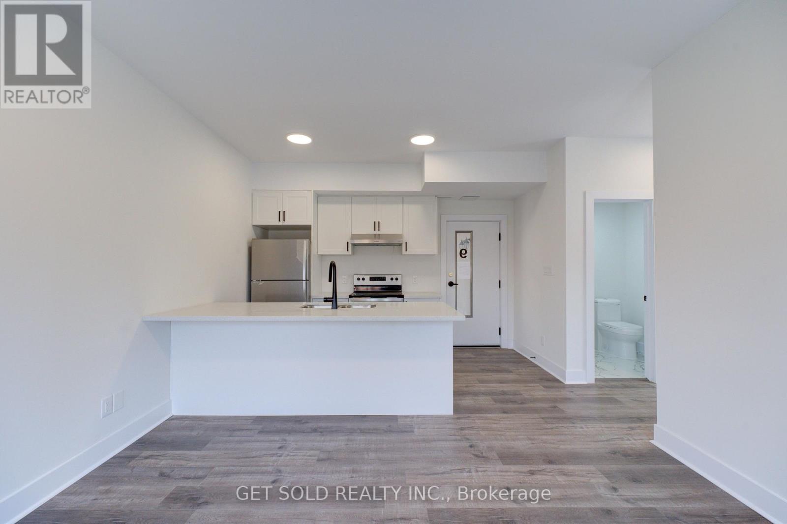 9 - 6701 Thorold Stone Road, Niagara Falls, Ontario  L2J 1B3 - Photo 5 - X12421243