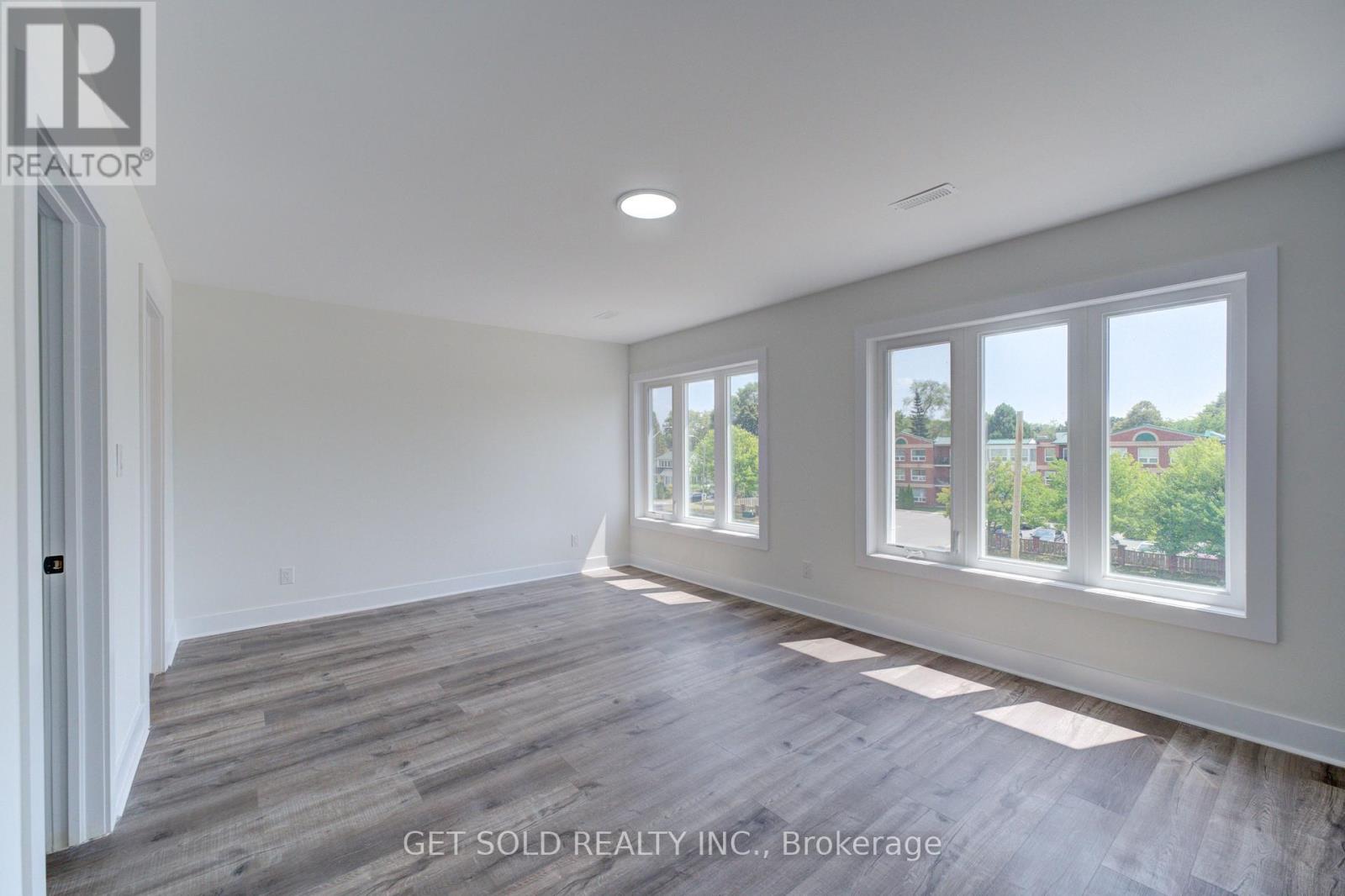 10 - 6701 Thorold Stone Road, Niagara Falls, Ontario  L2J 1B3 - Photo 10 - X12421249