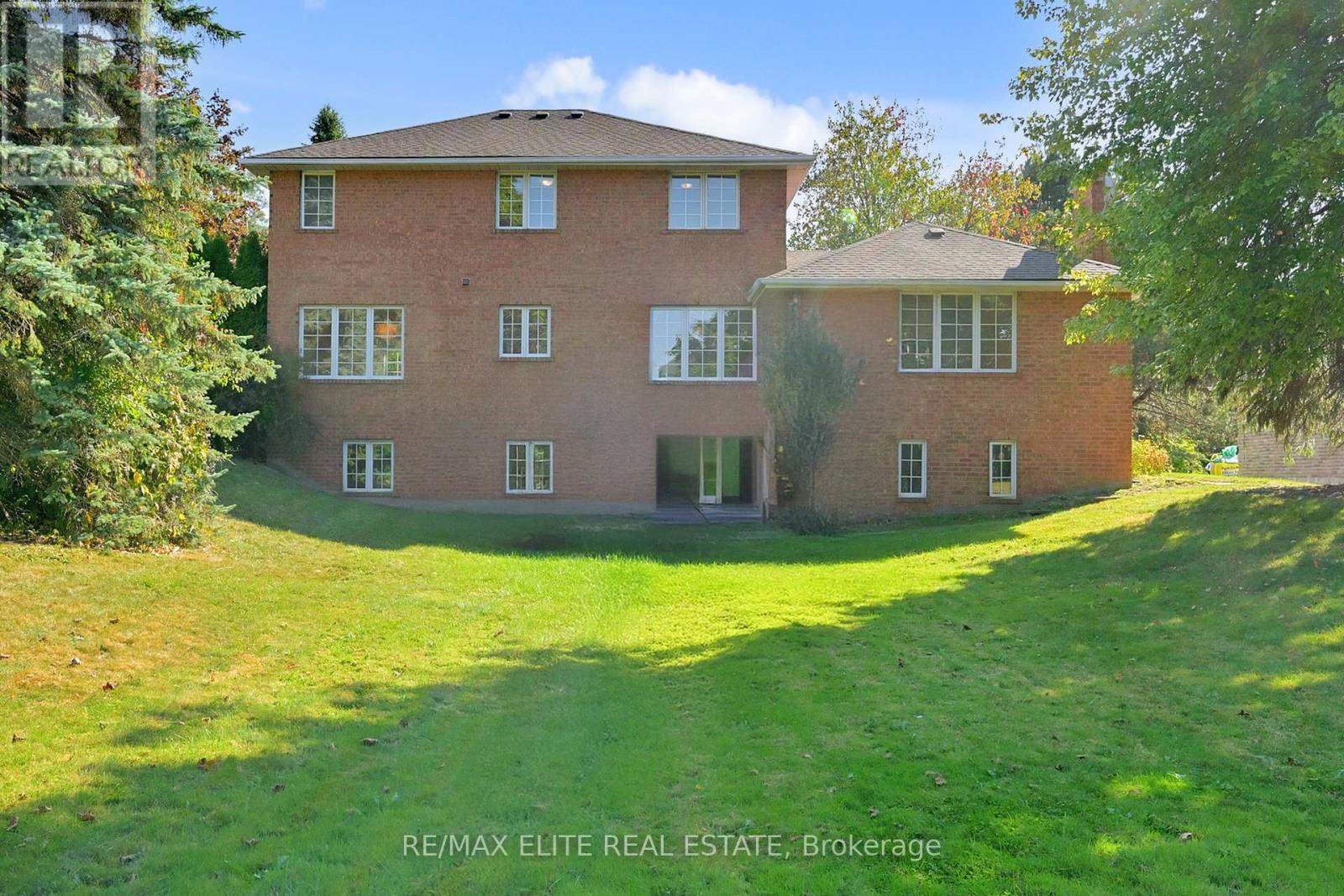 61 Beaufort Hills Road, Richmond Hill, Ontario  L4E 2N3 - Photo 28 - N12421130