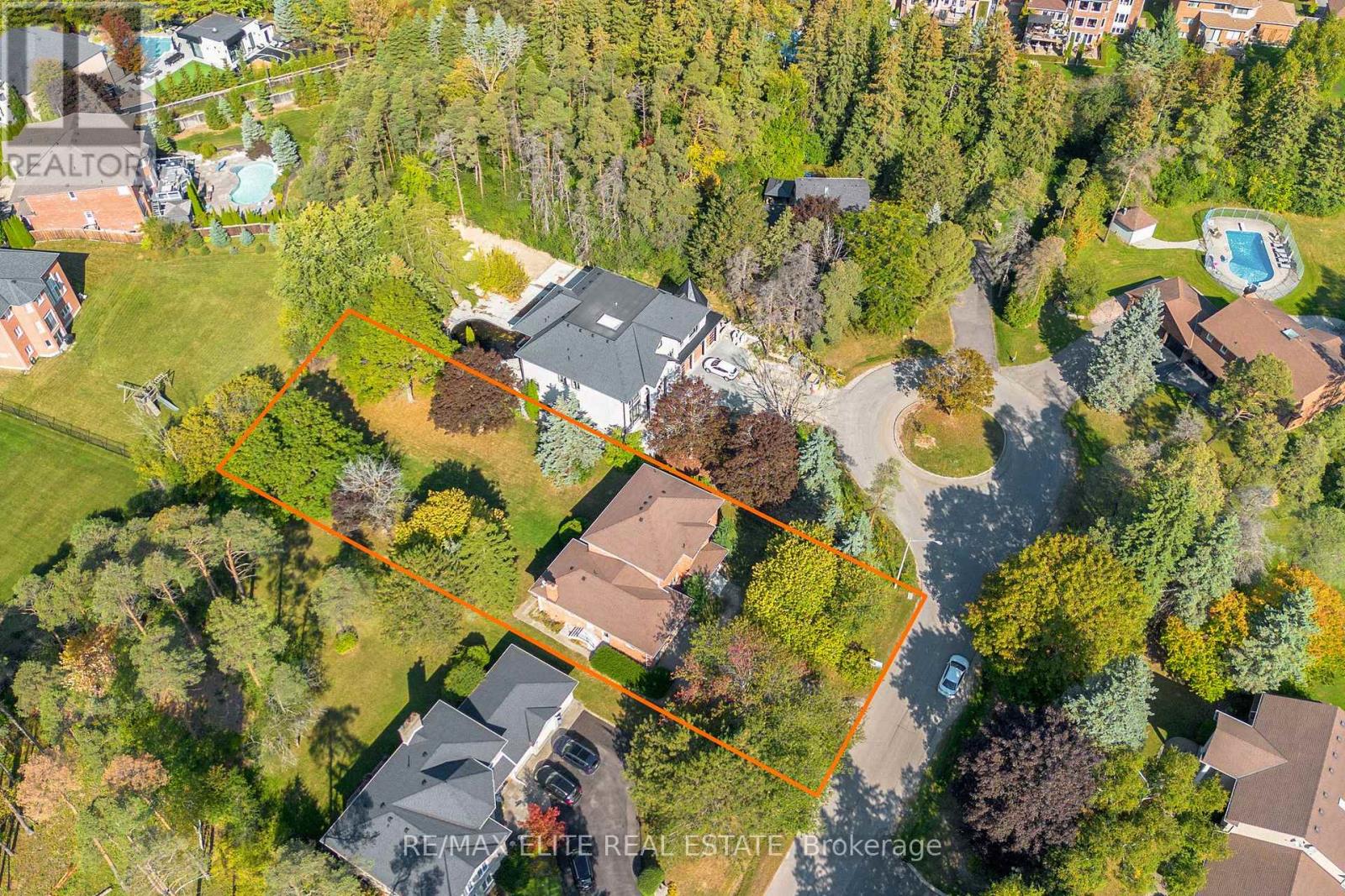 61 Beaufort Hills Road, Richmond Hill, Ontario  L4E 2N3 - Photo 33 - N12421130