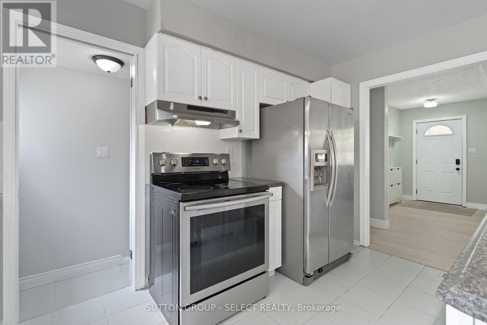12 Kinburn Crescent, London South, Ontario  N6E 1J2 - Photo 18 - X12421439
