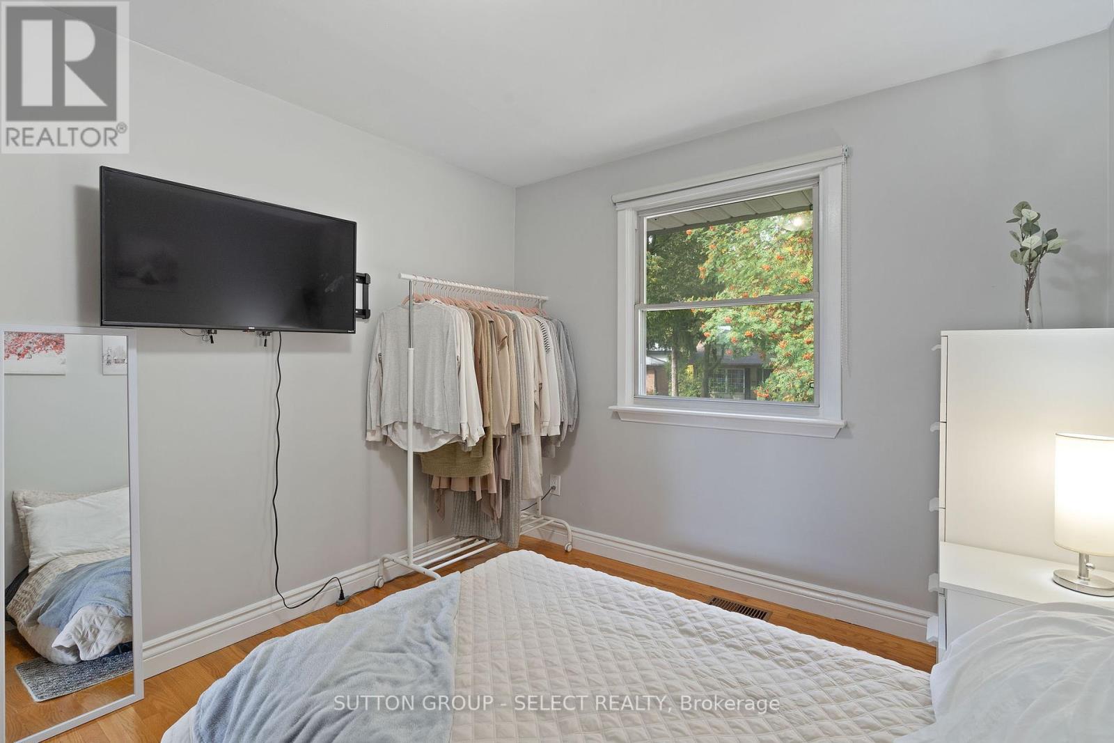 12 Kinburn Crescent, London South, Ontario  N6E 1J2 - Photo 22 - X12421439