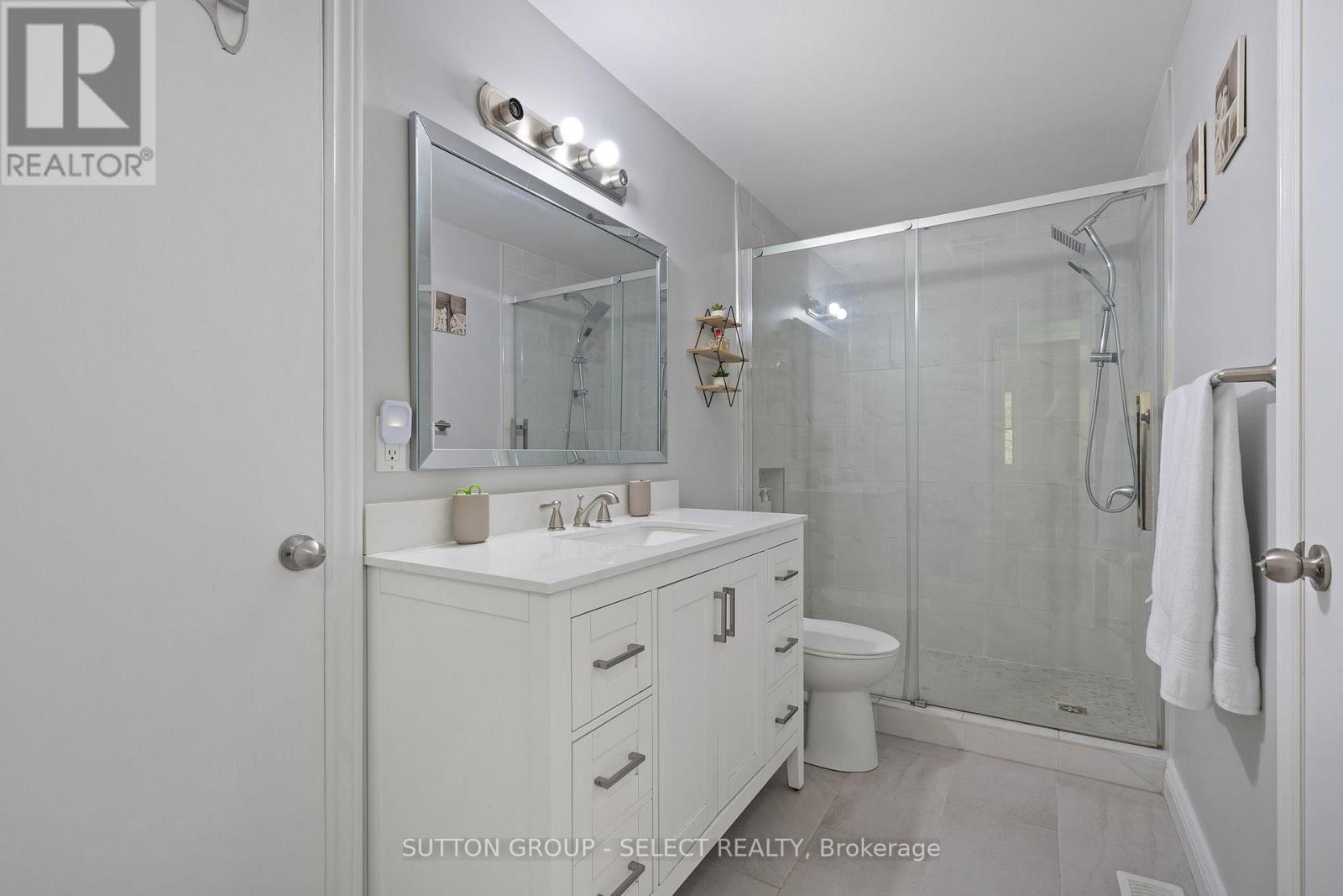 12 Kinburn Crescent, London South, Ontario  N6E 1J2 - Photo 25 - X12421439