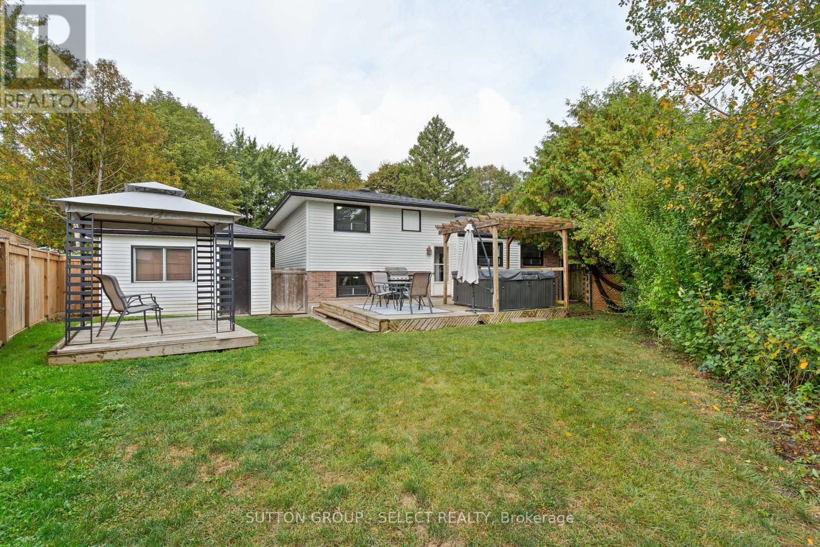 12 Kinburn Crescent, London South, Ontario  N6E 1J2 - Photo 42 - X12421439