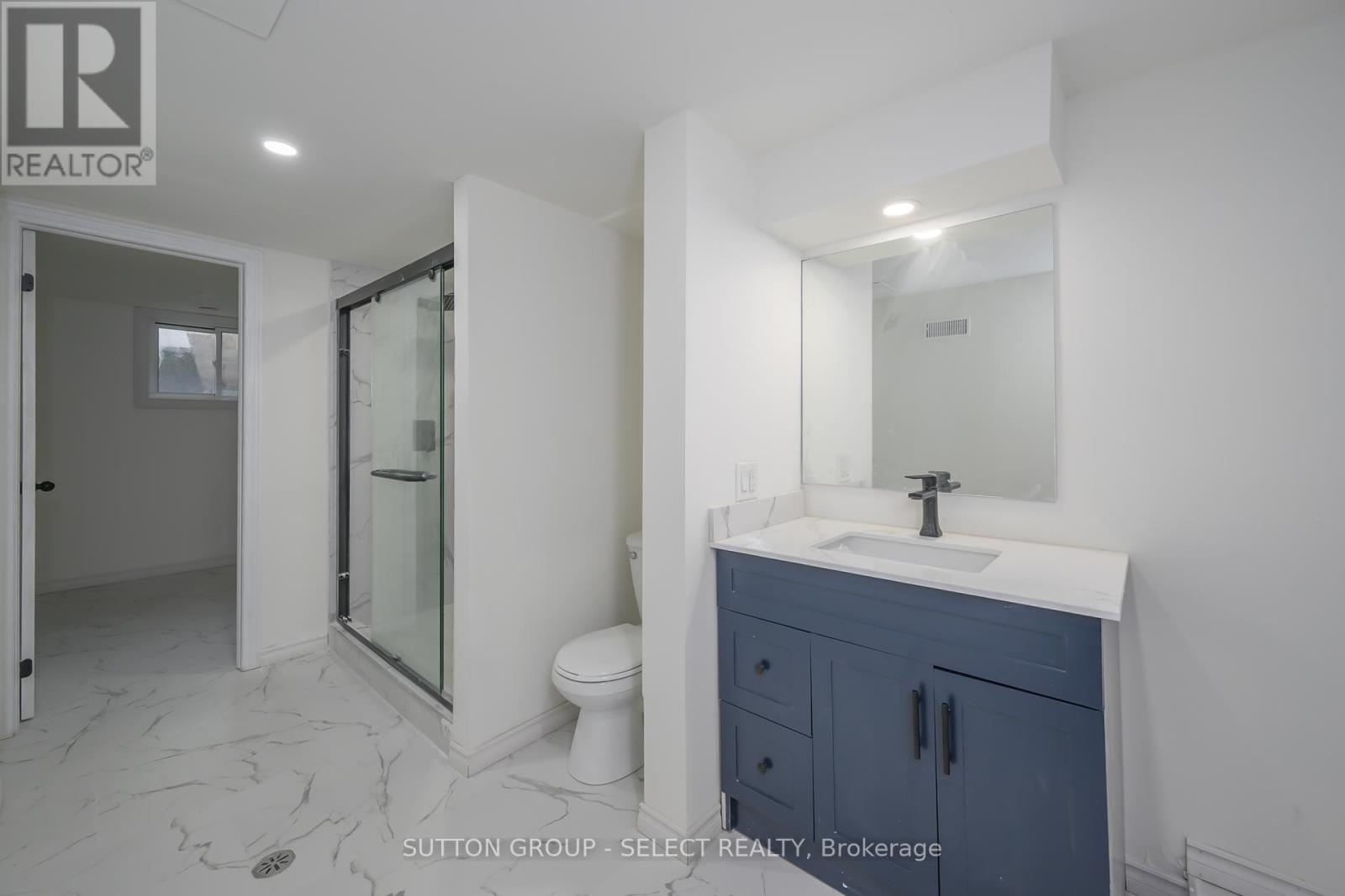 4 Aldersbrook Crescent, London North, Ontario  N6G 3R3 - Photo 20 - X12421502