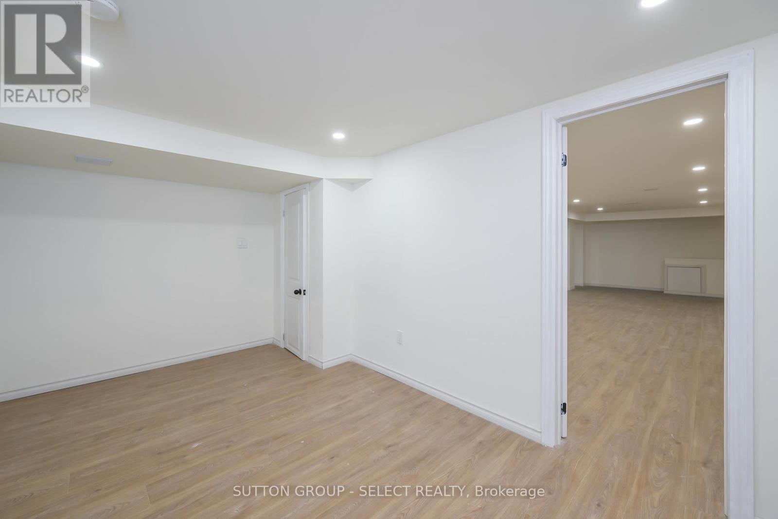 4 Aldersbrook Crescent, London North, Ontario  N6G 3R3 - Photo 25 - X12421502