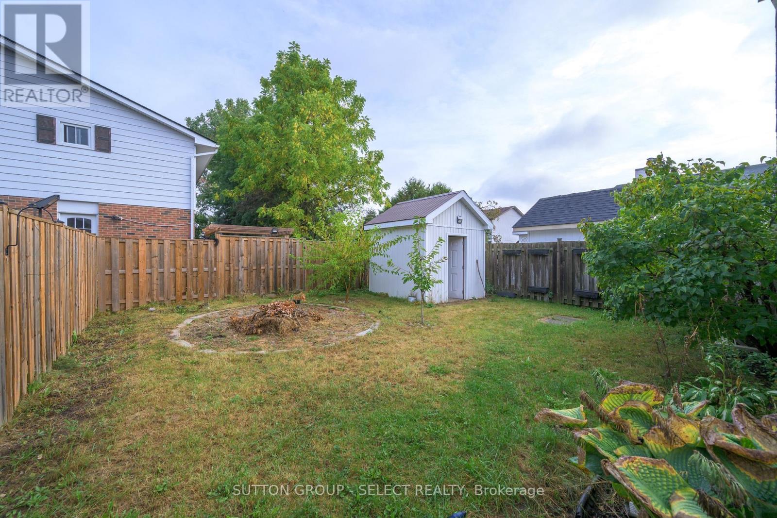 4 Aldersbrook Crescent, London North, Ontario  N6G 3R3 - Photo 27 - X12421502