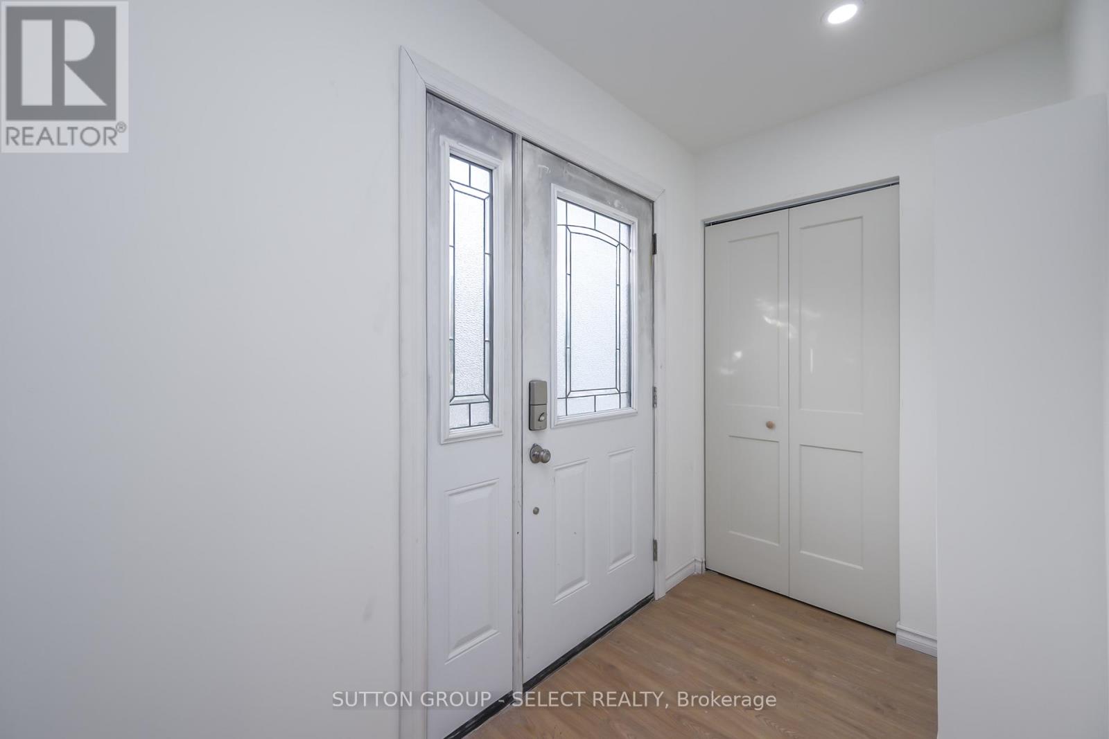 4 Aldersbrook Crescent, London North, Ontario  N6G 3R3 - Photo 3 - X12421502