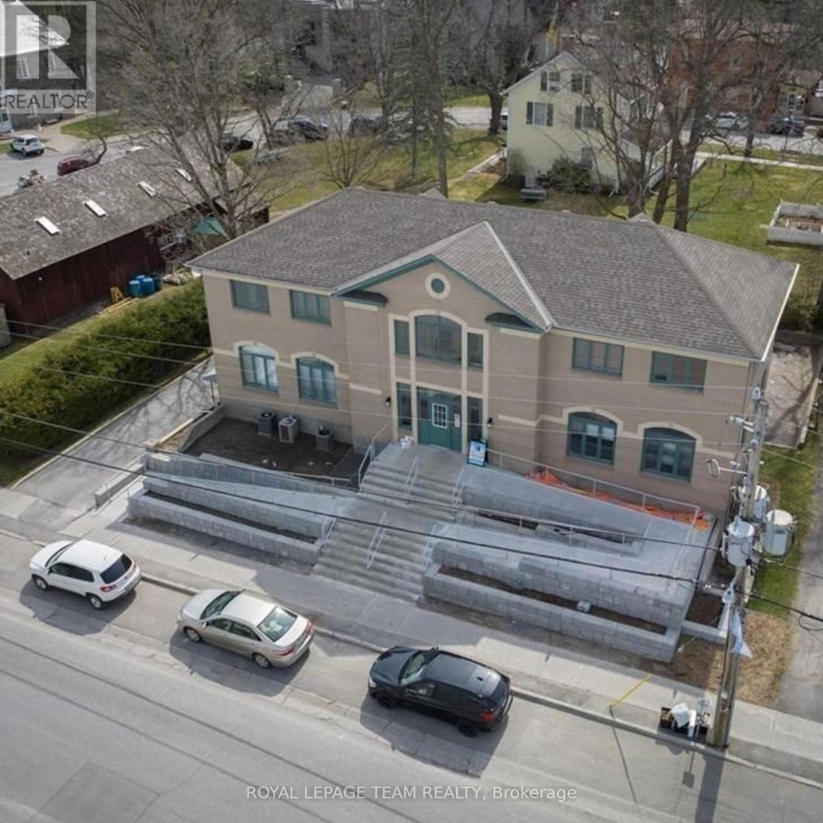 301 - 1128 CLAPP LANE, ottawa, Ontario