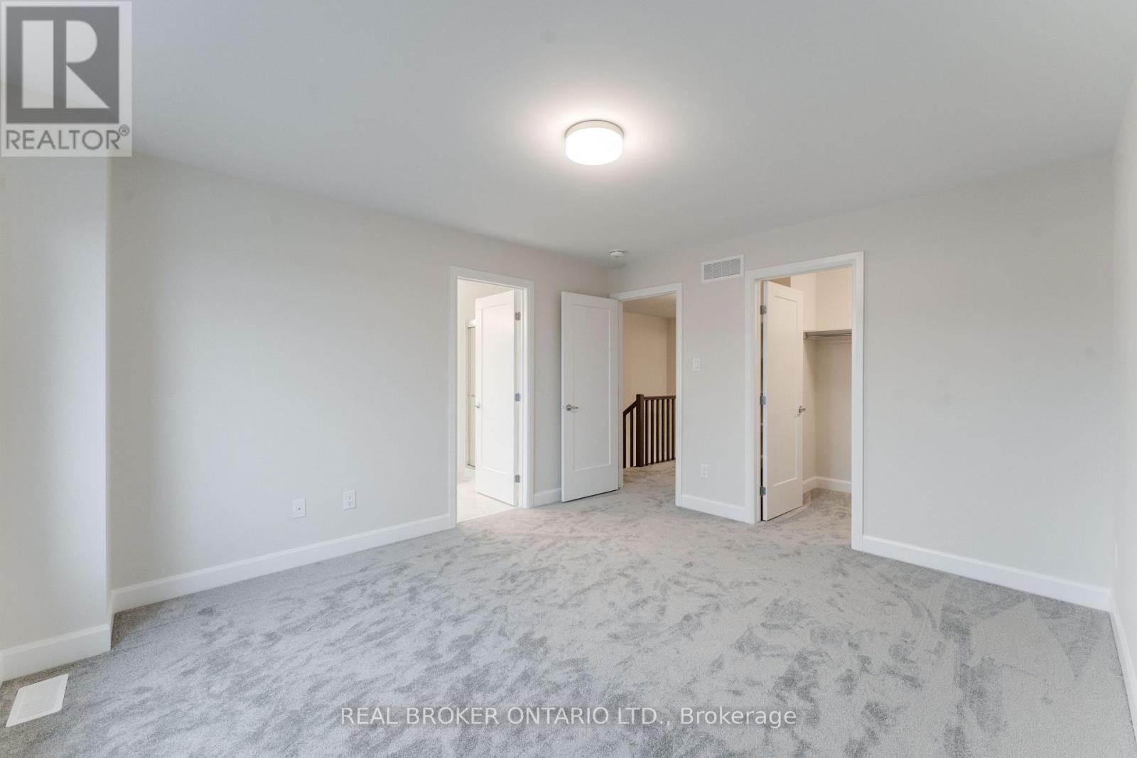 744 Maverick Crescent, Ottawa, Ontario  K2S 2X1 - Photo 11 - X12421494