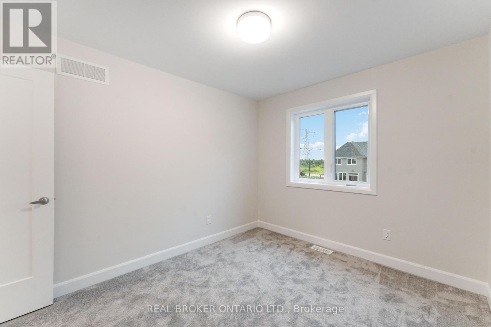 744 Maverick Crescent, Ottawa, Ontario  K2S 2X1 - Photo 19 - X12421494