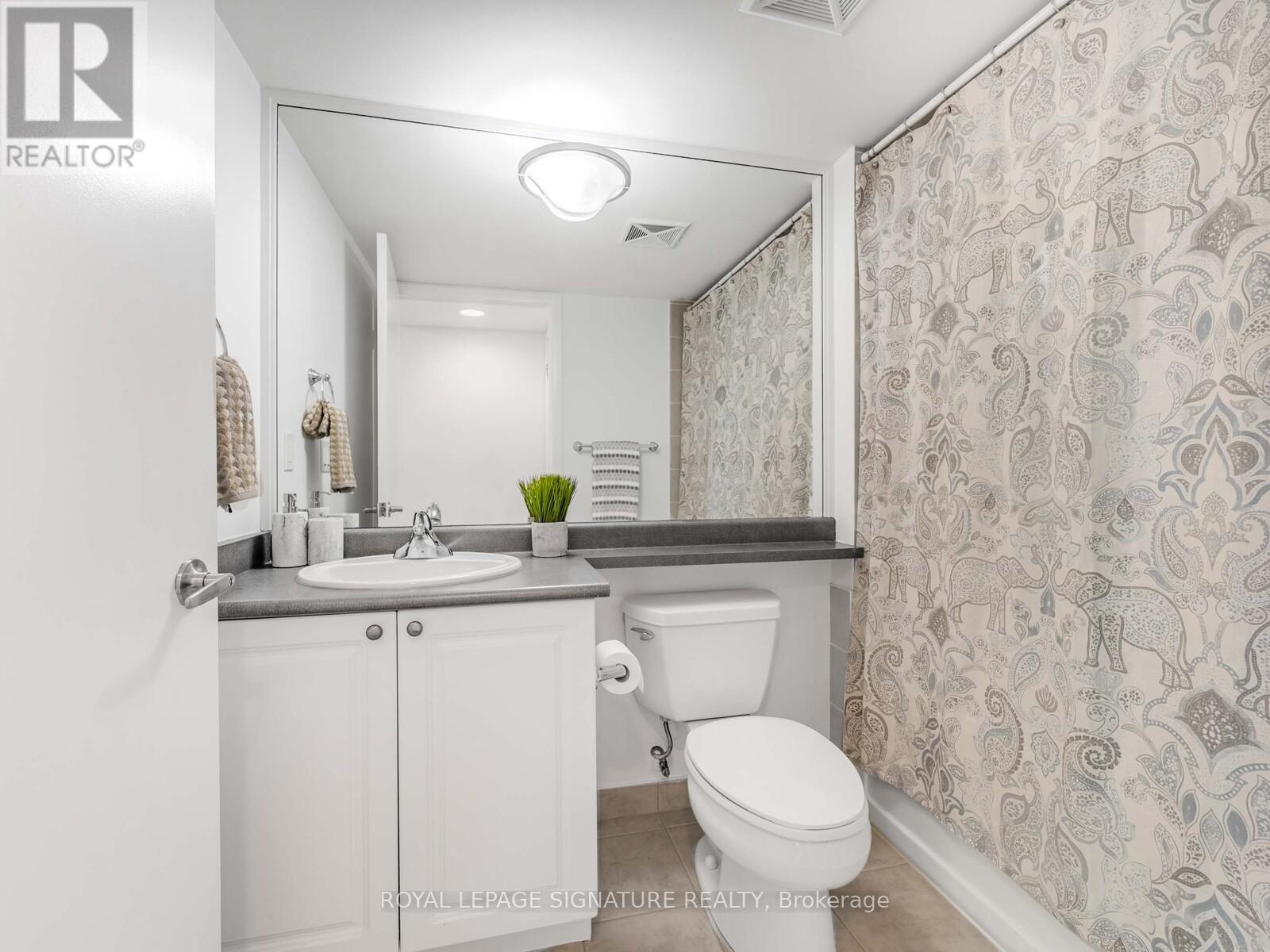 610 - 231 Fort York Boulevard, Toronto, Ontario  M5V 1B2 - Photo 20 - C12421326