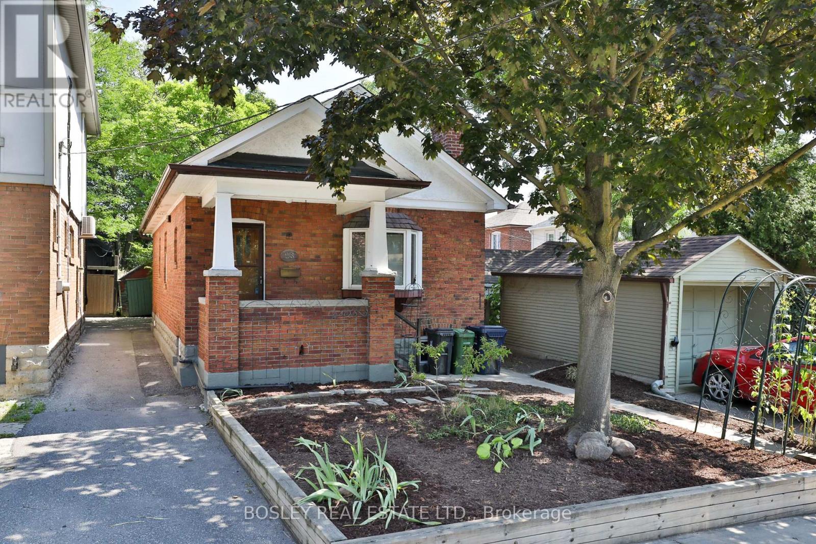 15 WHITEWOOD ROAD, Toronto, Ontario