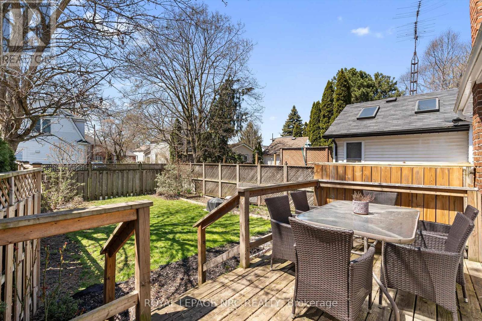 37 Lock Street, St. Catharines, Ontario  L2N 5B8 - Photo 28 - X12421470