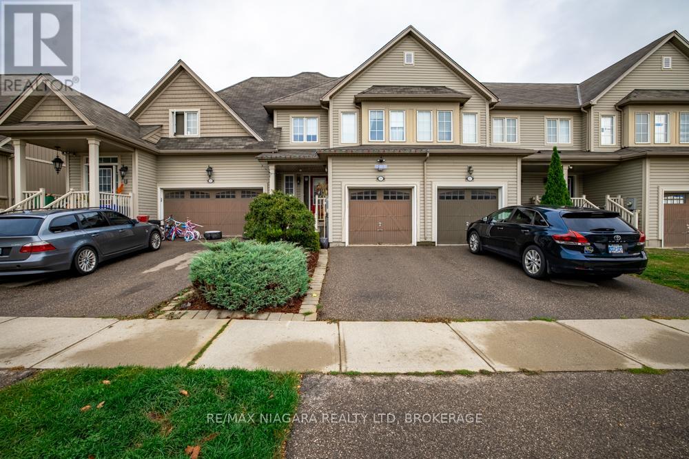 105 Bisset Avenue, Brantford, Ontario  N3T 0H4 - Photo 2 - X12421495