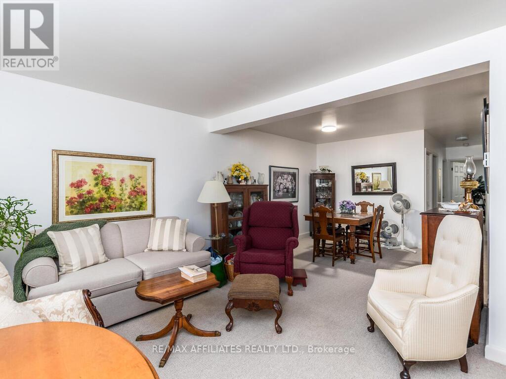 6-8 Market Square, Perth, Ontario  K7H 1V7 - Photo 11 - X12385439
