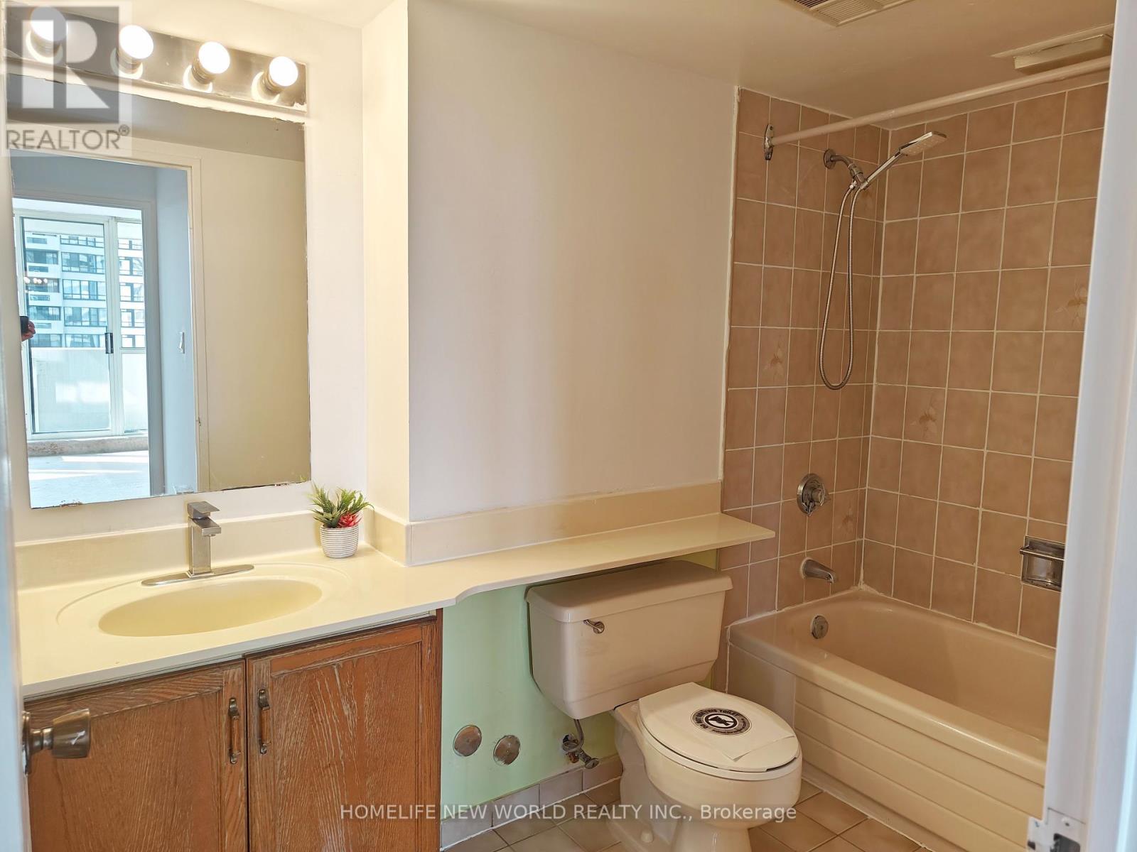 605 - 275 Bamburgh Circle, Toronto, Ontario  M1W 3X4 - Photo 7 - E12421266