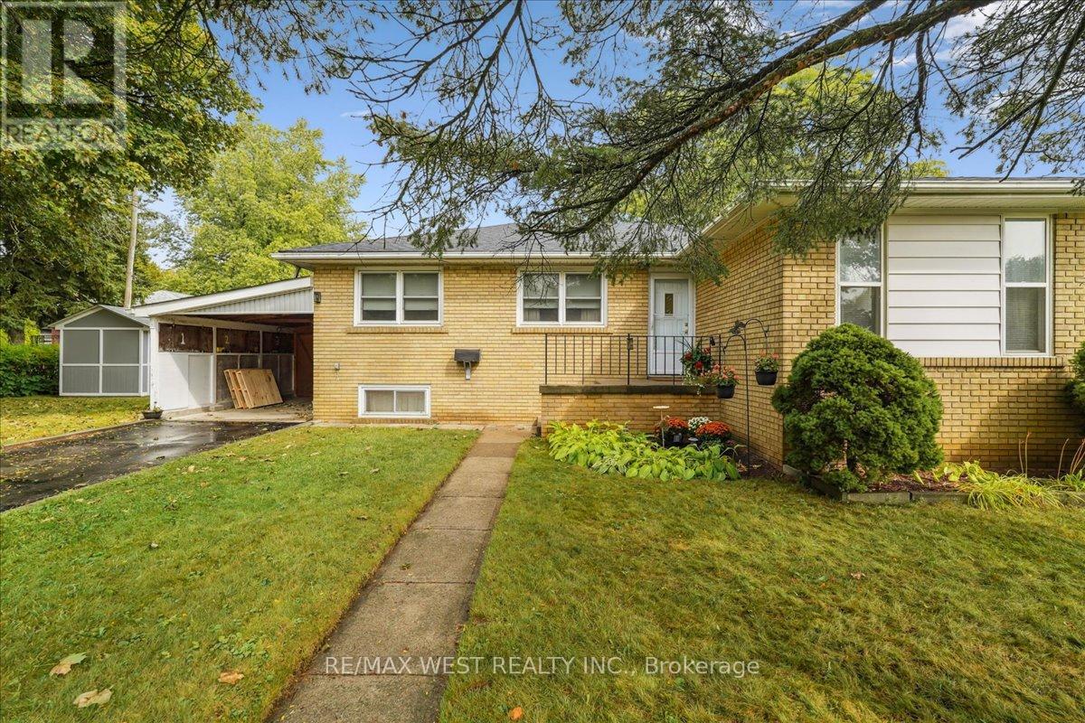 195 TOYNBEE TRAIL, Toronto, Ontario