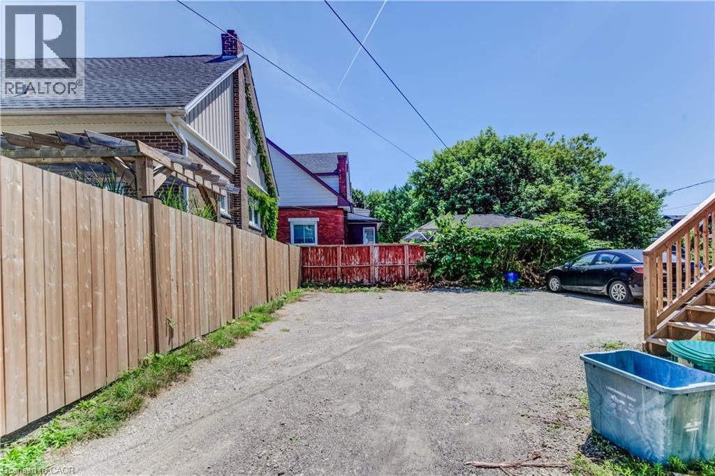 63 Cameron Street N Unit# 3, Kitchener, Ontario  N2H 3A2 - Photo 3 - 40772631