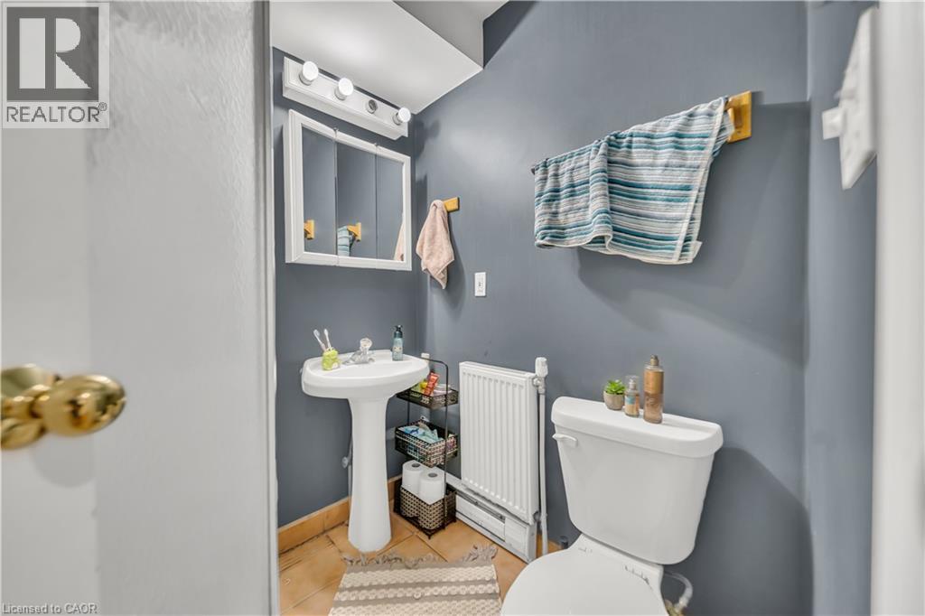 24 Columbia Street W, Waterloo, Ontario  N2L 3K3 - Photo 18 - 40772780