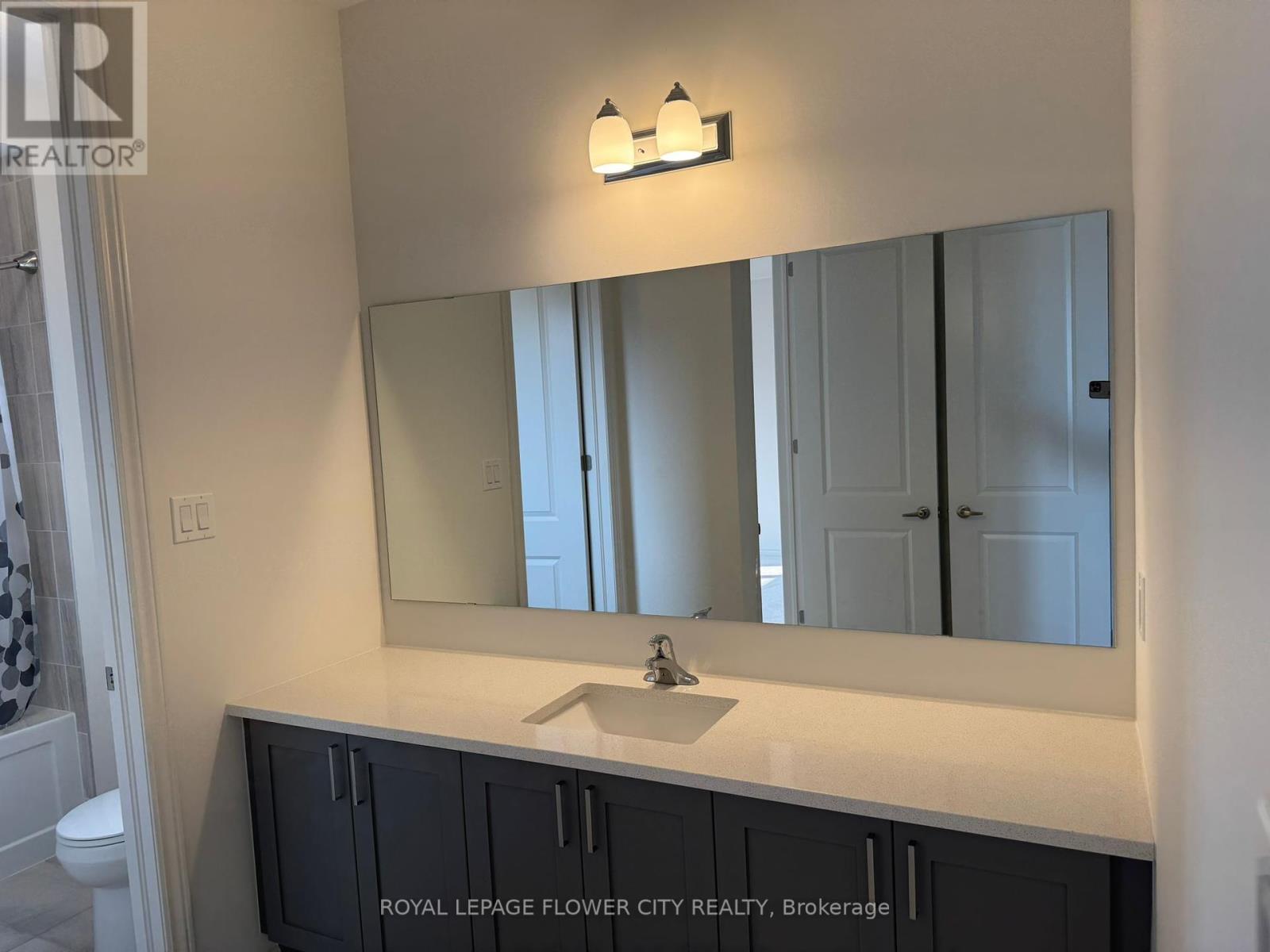 32 Twinleaf Crescent, Adjala-Tosorontio, Ontario  L0G 1W0 - Photo 16 - N12421264