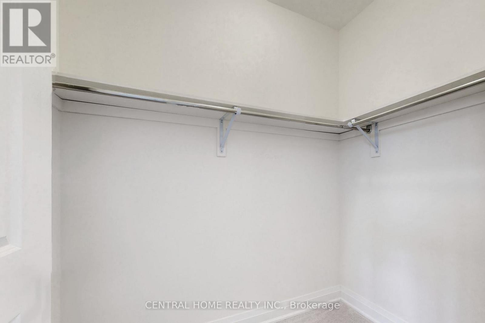 27 Upbound Court, East Gwillimbury, Ontario  L9N 0E5 - Photo 31 - N12421303