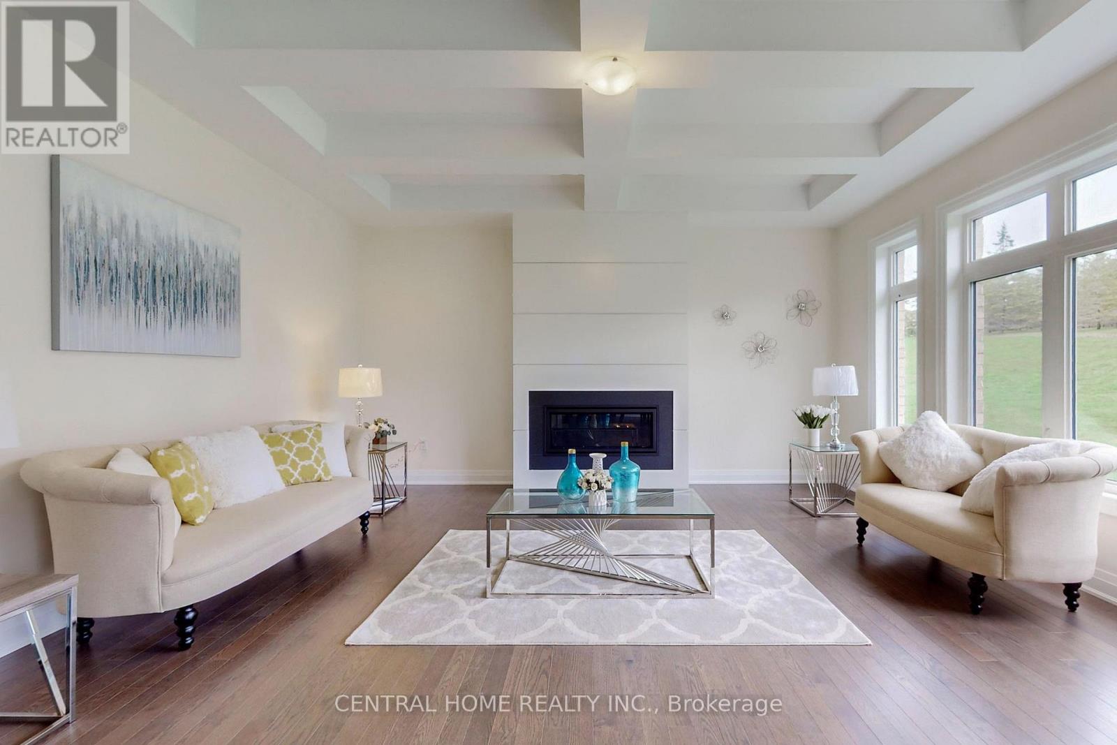 27 Upbound Court, East Gwillimbury, Ontario  L9N 0E5 - Photo 6 - N12421303
