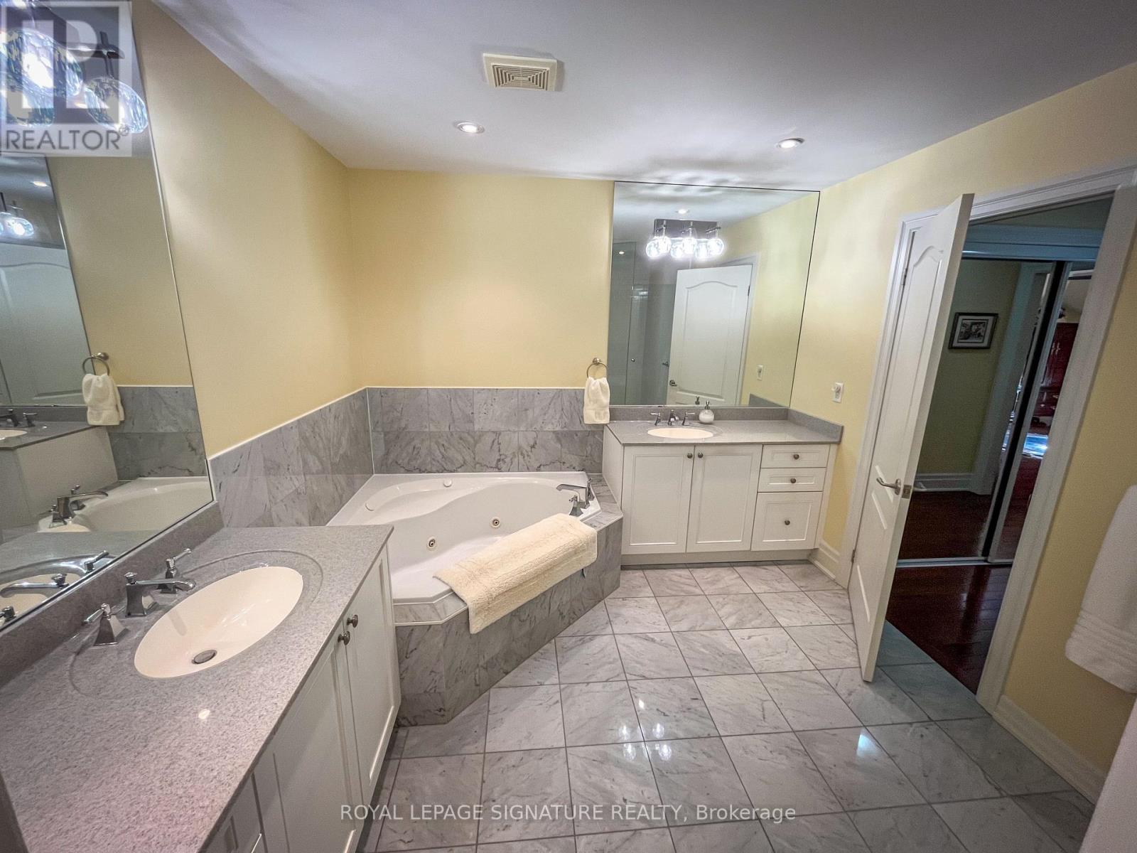 103 - 1915 Broad Hollow Gate, Mississauga, Ontario  L4L 6A3 - Photo 29 - W12387000