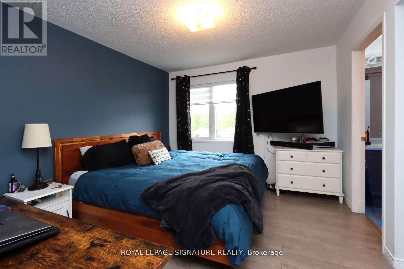51 - 175 Stanley Street, Barrie, Ontario  L4M 0G2 - Photo 12 - S12421319