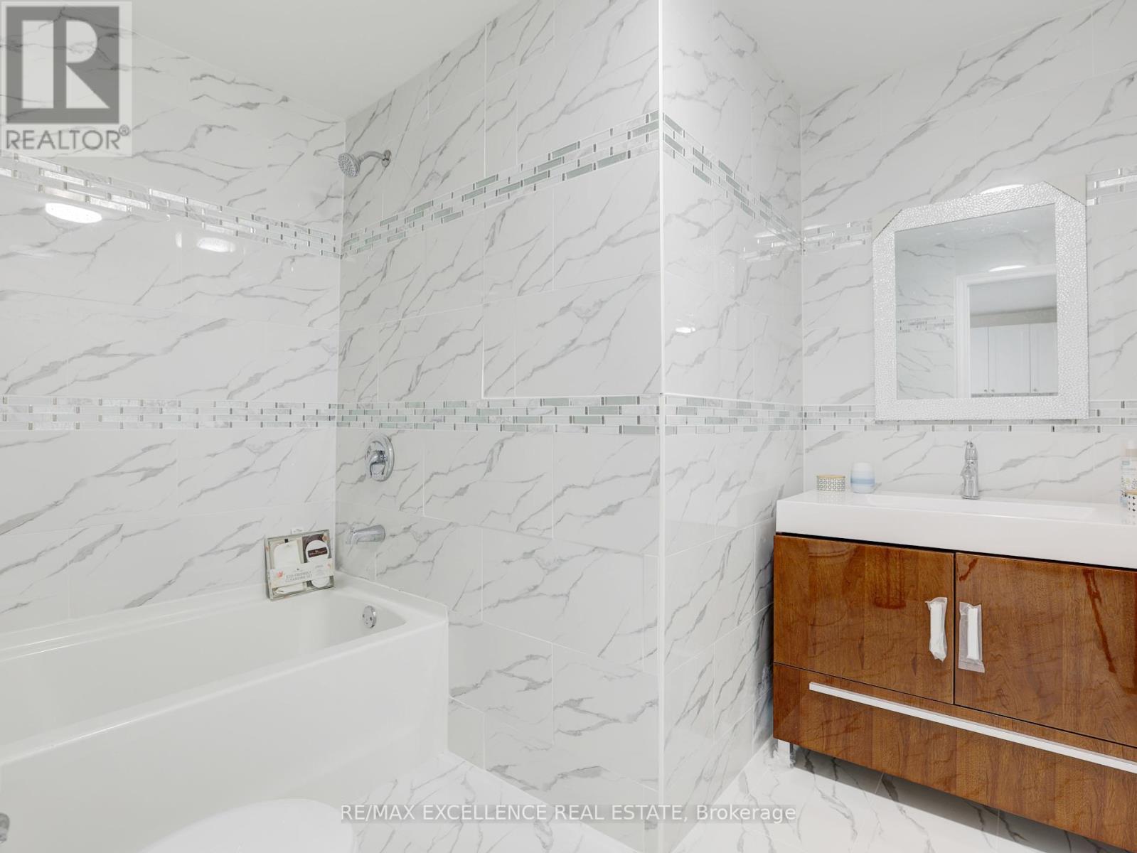 79 Sunnyhill Road, Cambridge, Ontario  N3C 1J6 - Photo 13 - X12315108