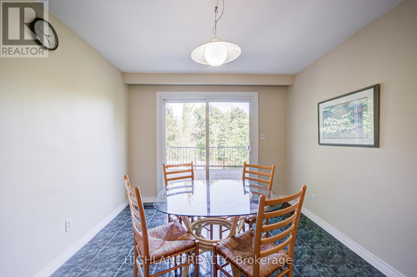 2591 Robin Drive, Mississauga, Ontario  L5K 2G2 - Photo 25 - W12421278