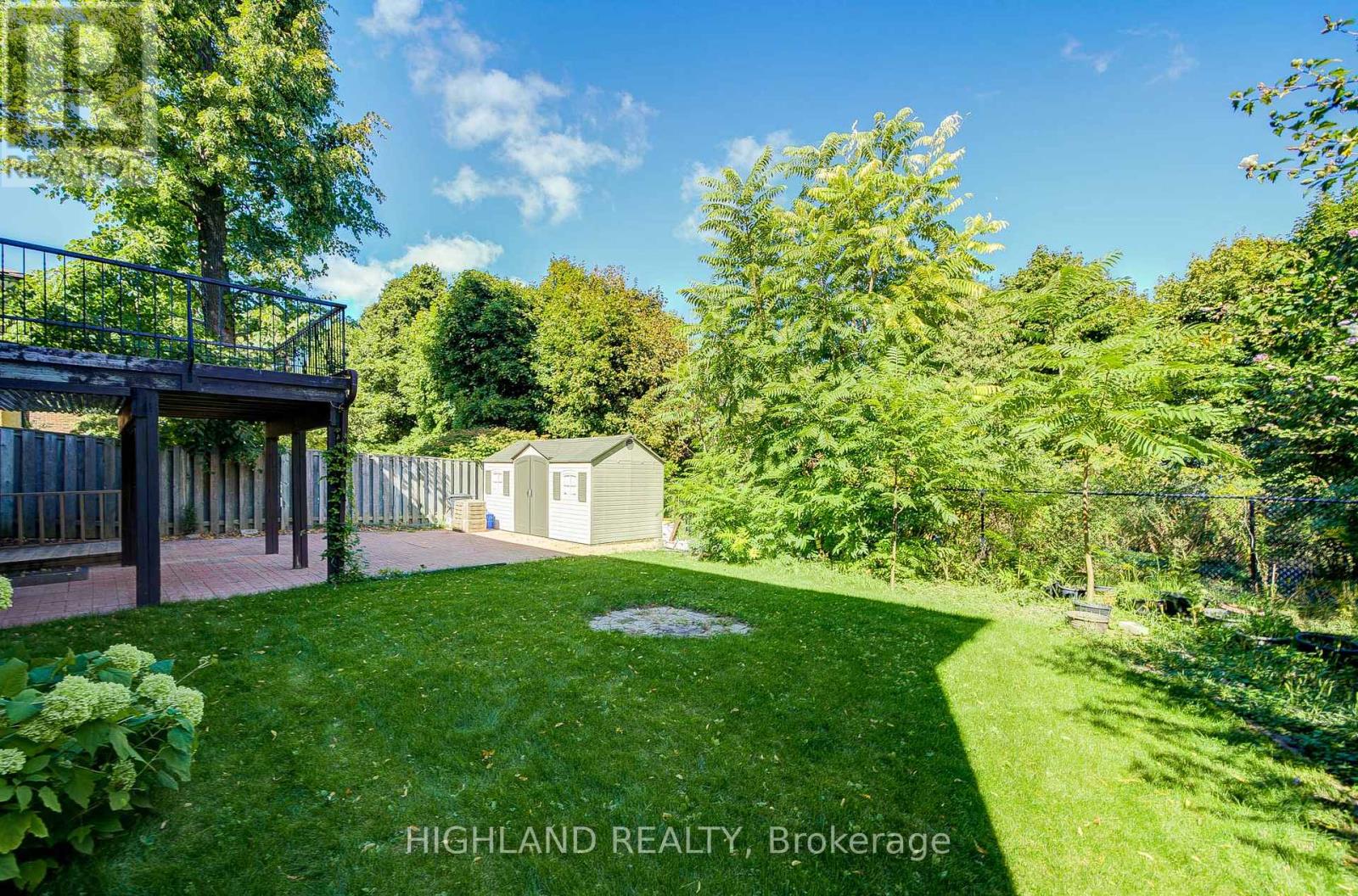 2591 Robin Drive, Mississauga, Ontario  L5K 2G2 - Photo 8 - W12421278