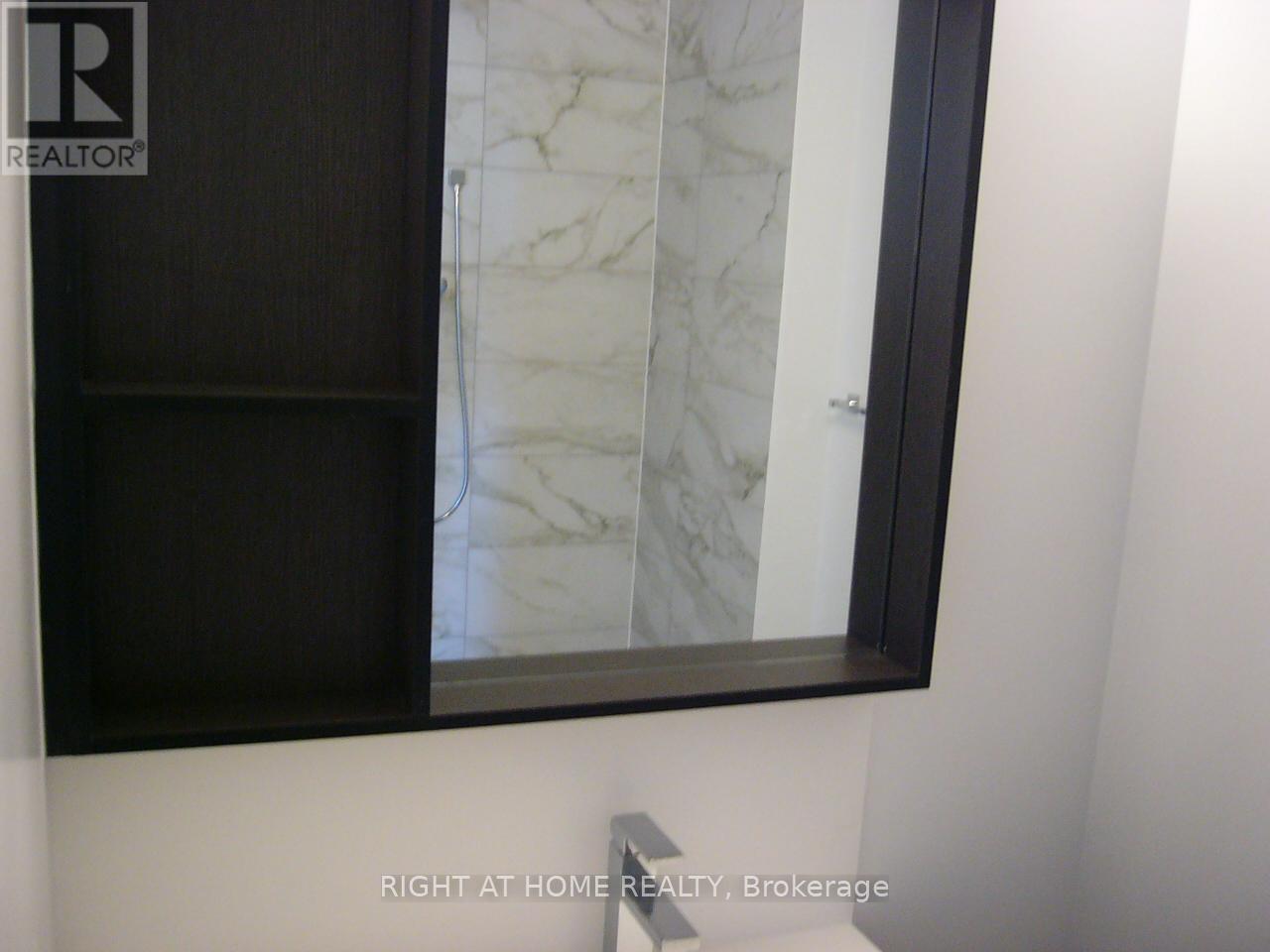 911 - 4065 Confederation Parkway, Mississauga, Ontario  L5B 0L4 - Photo 8 - W12421328